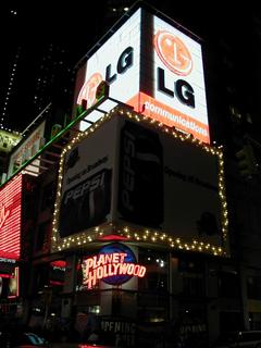 Times Square at night<br>Location: <a href="https://www.google.com/maps/search/?api=1&query=40.75791,-73.98559" target="_new">Times Square</a>